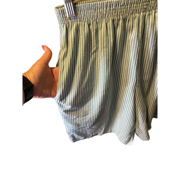 Bon Worth Blue White Seersucker Elastic Waist Pull On Shorts Pockets Sz SP - Picture 3 of 7
